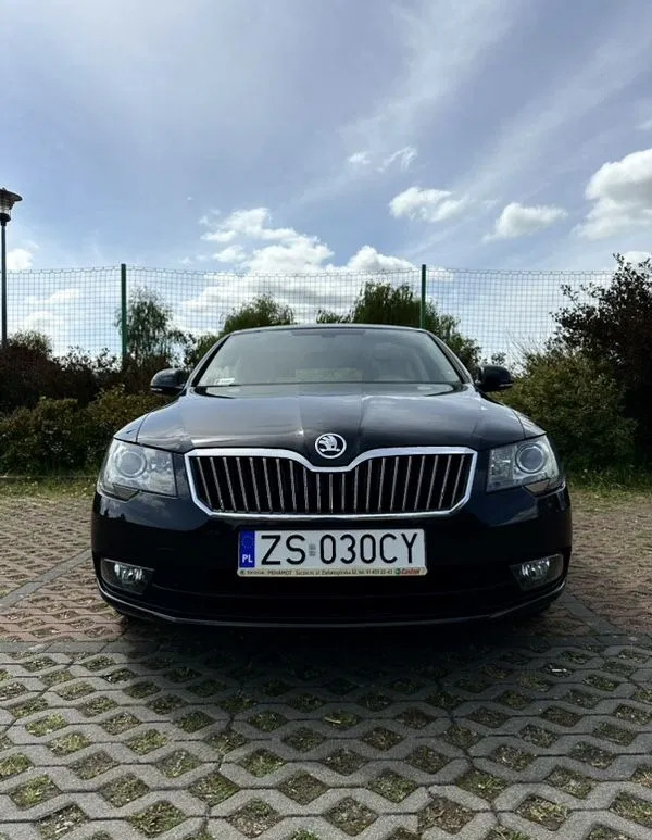 samochody osobowe Skoda Superb cena 46500 przebieg: 65478, rok produkcji 2015 z Szczecin